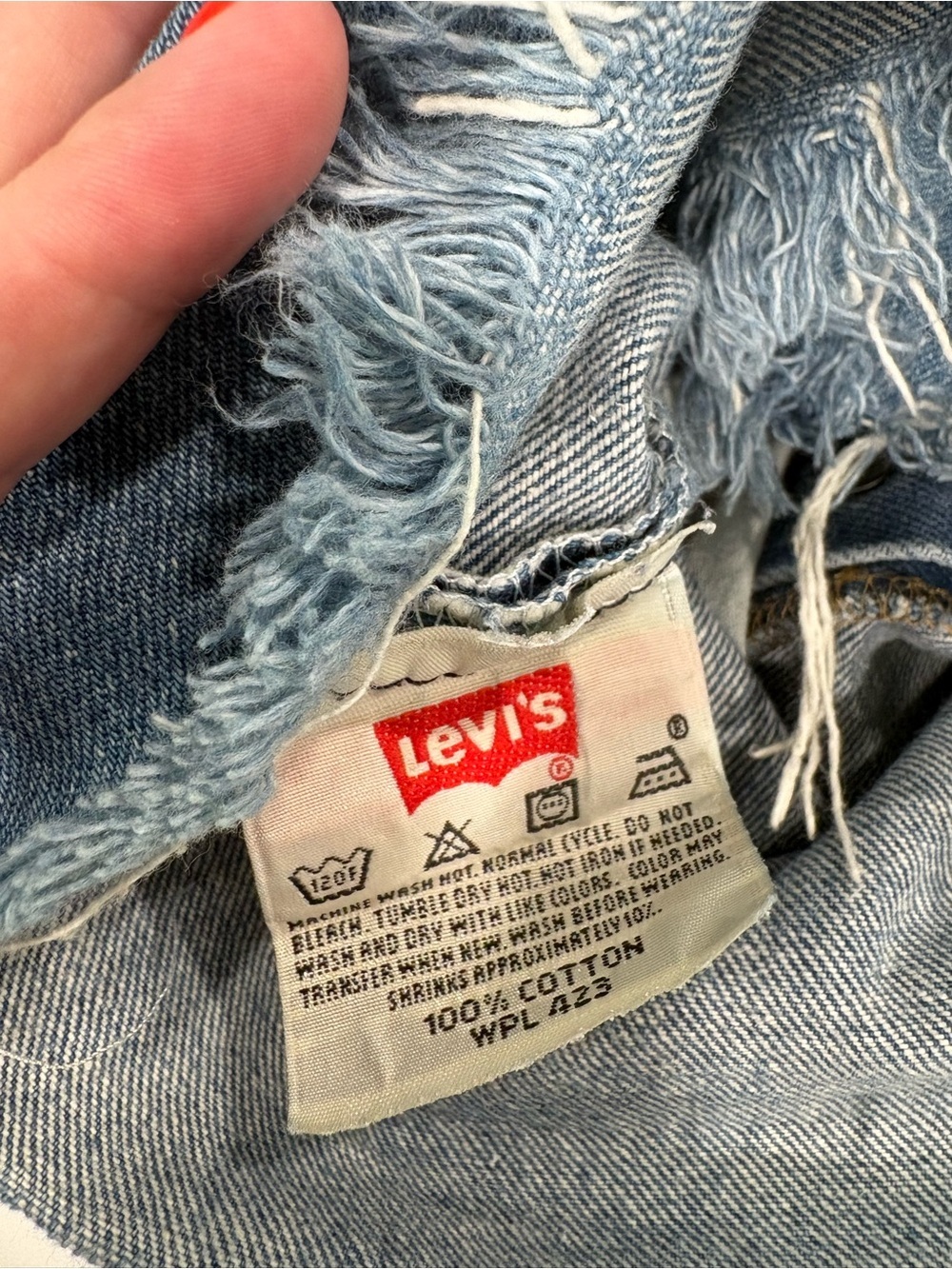 Vintage Levi’s 501 Cutoff Shorts 34/12 Button Fly Light Wash USA 80s 90s Raw Hem - Picture 8 of 9